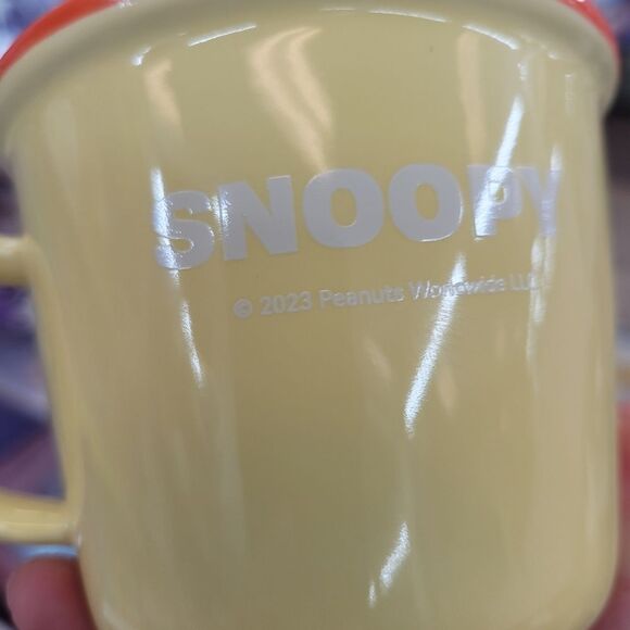 Brand New Peanuts Snoopy Yellow Ceramic Cup - Picture 6 of 10